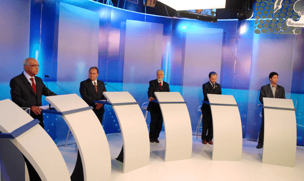 Debates na TV: Um guia para o eleitor assistir com olhar crítico