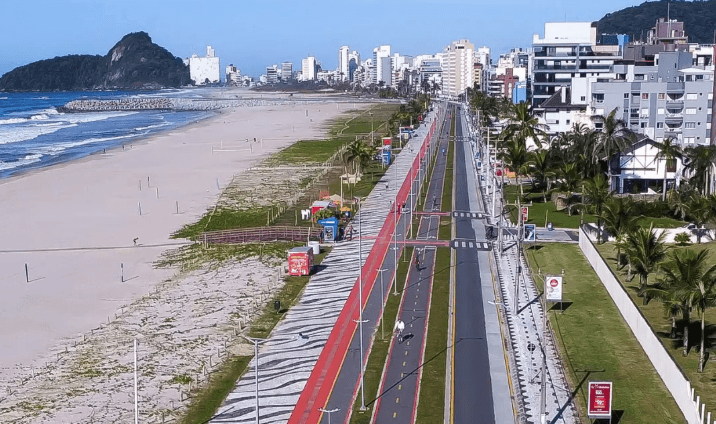 Litoral do Paraná: Potencial turístico, preservação e desafios sociais