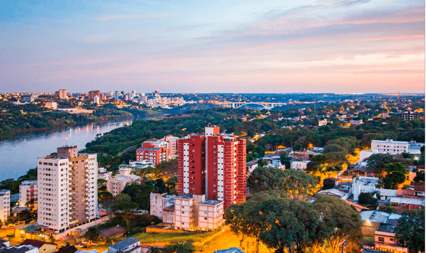 Foz do Iguaçu: Turismo e Desenvolvimento Urbano na Tríplice Fronteira