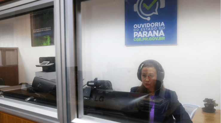 Ouvidorias: o canal direto do cidadão para melhorar os serviços públicos no Paraná