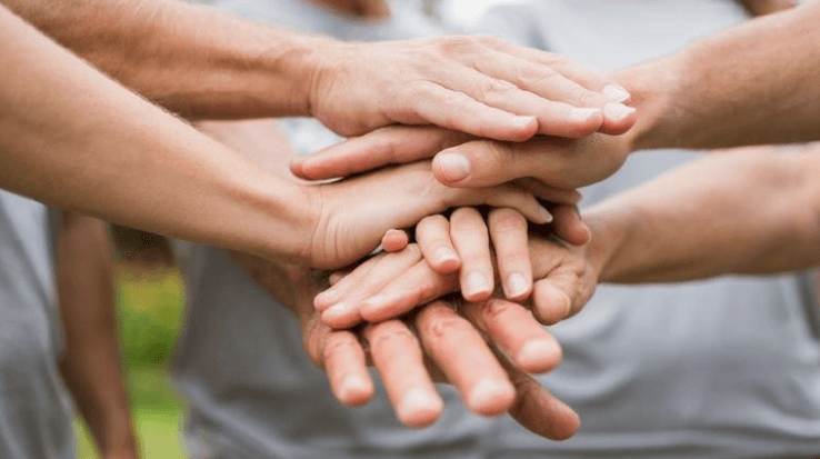 Voluntários: sua energia pode transformar o Paraná. Venha fazer parte da nossa equipe